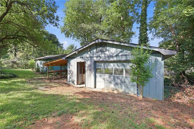4906 Yarmouth Drive, Greensboro, NC 27407
