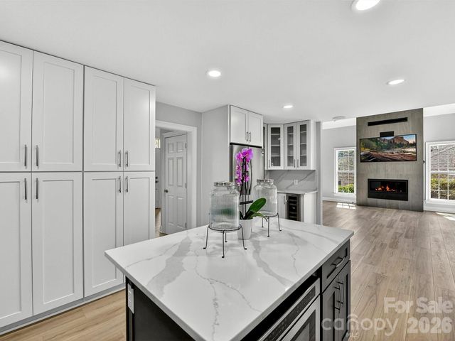 2597 Penngate Drive, Sherrills Ford, NC 28673