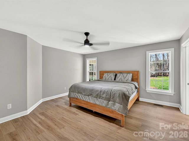 2597 Penngate Drive, Sherrills Ford, NC 28673