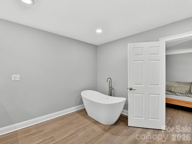 2597 Penngate Drive, Sherrills Ford, NC 28673