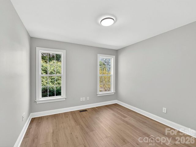 2597 Penngate Drive, Sherrills Ford, NC 28673