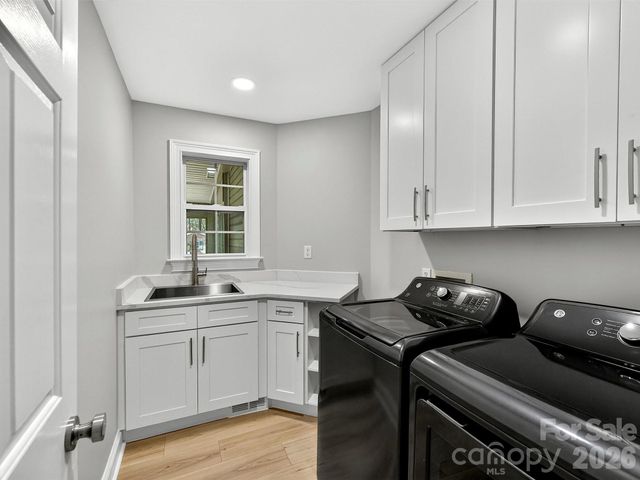 2597 Penngate Drive, Sherrills Ford, NC 28673