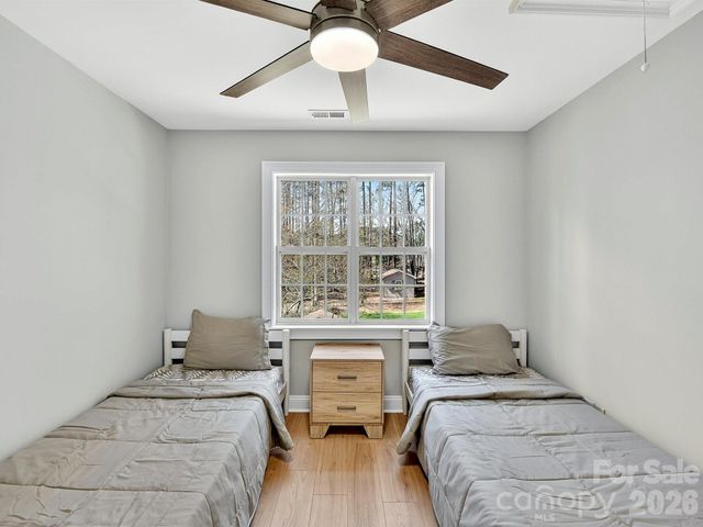 2597 Penngate Drive, Sherrills Ford, NC 28673