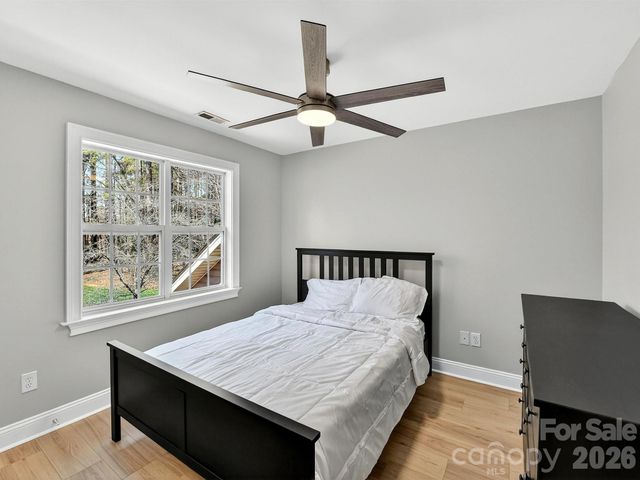 2597 Penngate Drive, Sherrills Ford, NC 28673