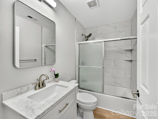 2597 Penngate Drive, Sherrills Ford, NC 28673