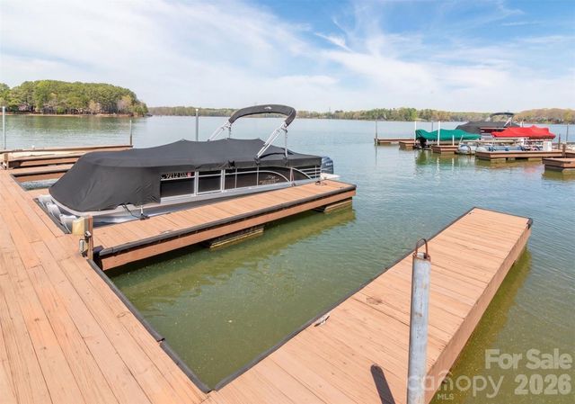 2597 Penngate Drive, Sherrills Ford, NC 28673