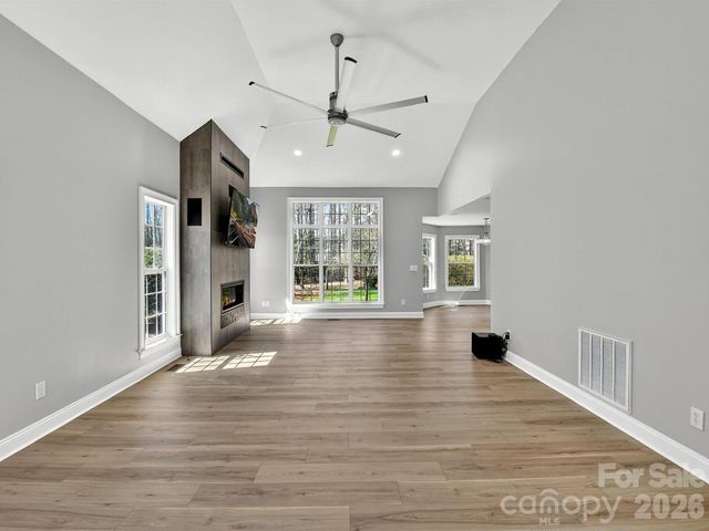 2597 Penngate Drive, Sherrills Ford, NC 28673