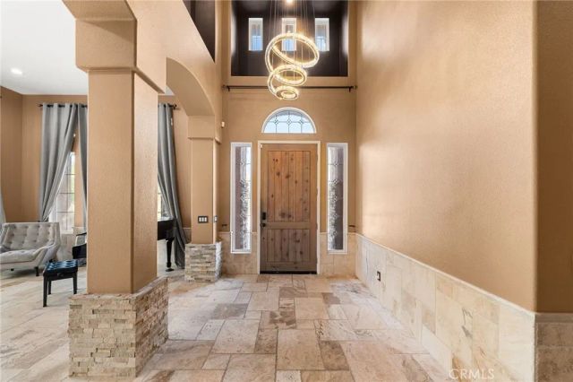 18936 Summerleaf Lane, Riverside, CA 92504