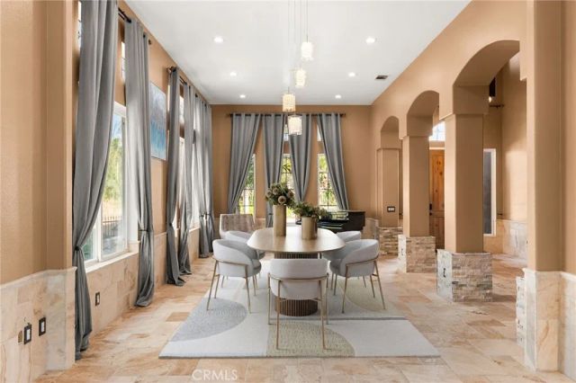 18936 Summerleaf Lane, Riverside, CA 92504