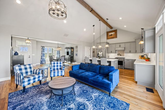 622 Lillards Ferry Road, Versailles, KY 40383