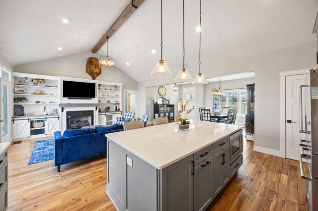 622 Lillards Ferry Road, Versailles, KY 40383