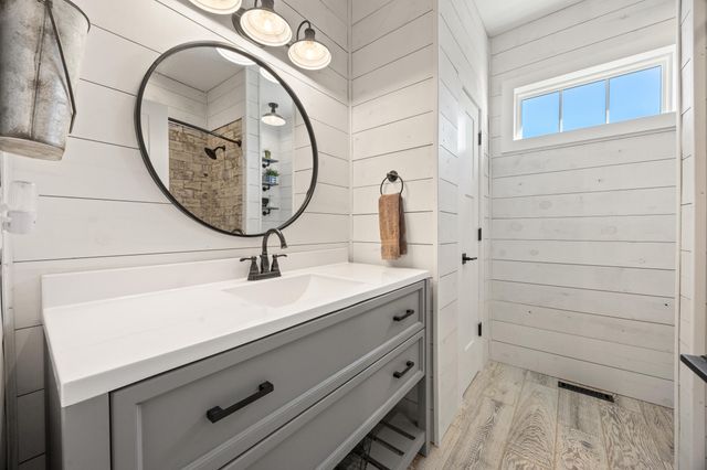 622 Lillards Ferry Road, Versailles, KY 40383