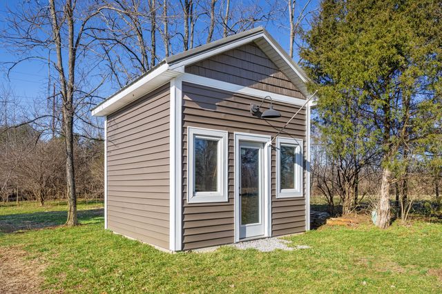 622 Lillards Ferry Road, Versailles, KY 40383