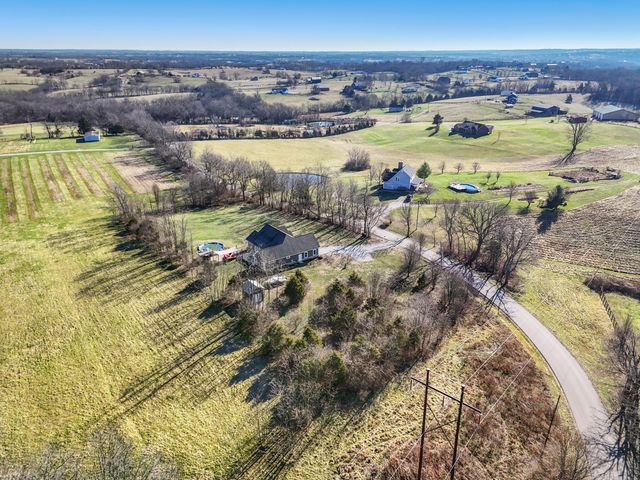 622 Lillards Ferry Road, Versailles, KY 40383