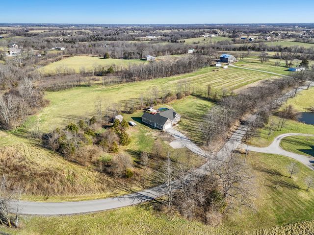 622 Lillards Ferry Road, Versailles, KY 40383