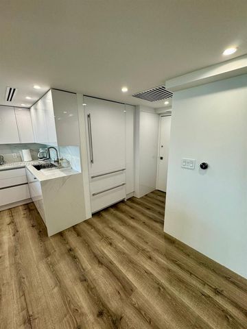 1121 Crandon Blvd E1001, Key Biscayne, FL 33149