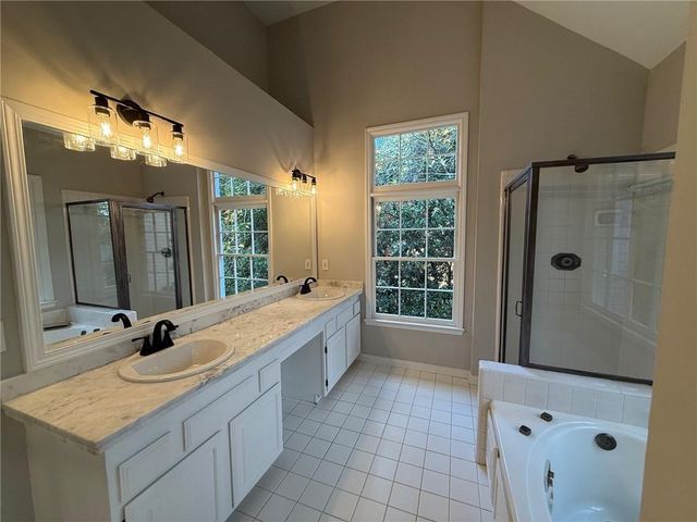 5325 Hillgate Crossing, Alpharetta, GA 30005