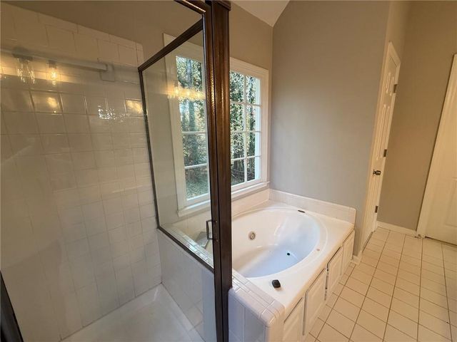 5325 Hillgate Crossing, Alpharetta, GA 30005