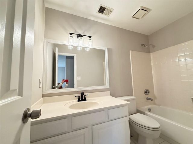 5325 Hillgate Crossing, Alpharetta, GA 30005