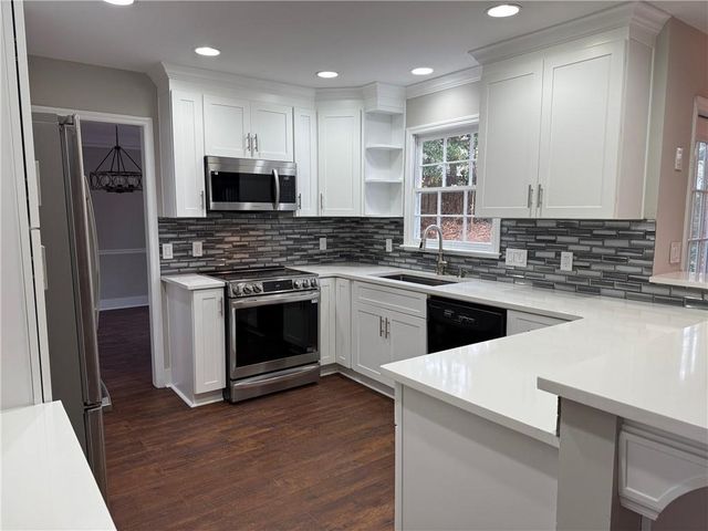 5325 Hillgate Crossing, Alpharetta, GA 30005