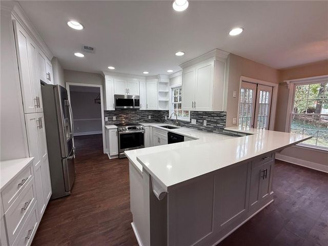 5325 Hillgate Crossing, Alpharetta, GA 30005