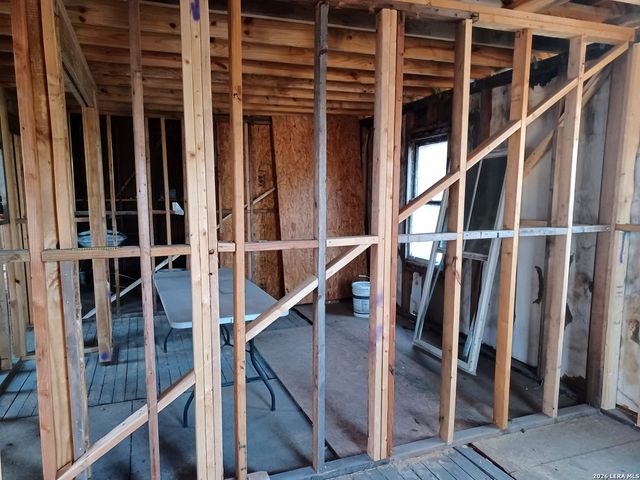 213 Pendleton Ave, San Antonio, TX 78204