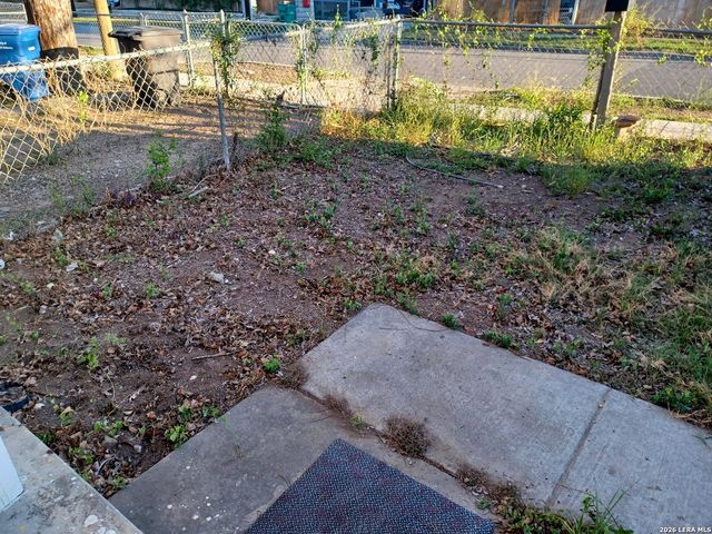 213 Pendleton Ave, San Antonio, TX 78204