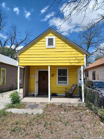 213 Pendleton Ave, San Antonio, TX 78204