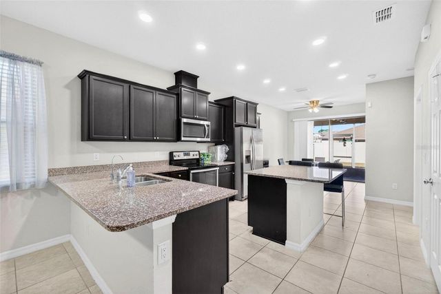 1712 PASSAGE KEY LANE, Ruskin, FL 33570