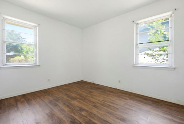 361 N Shore Place, Lewisville, TX 75067