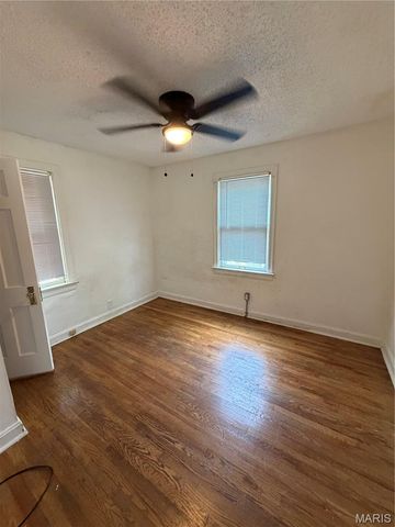 7141 Greenhaven Drive, Jennings, MO 63136