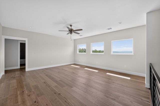 18213 Gregg Bluff RD, Jonestown, TX 78645