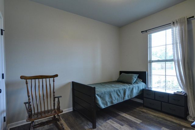 26594 Old Barnwood Dr, Denham Springs, LA 70726