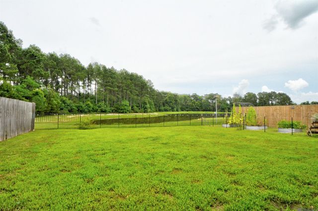 26594 Old Barnwood Dr, Denham Springs, LA 70726