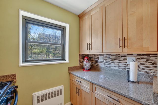 222 N Broadway 3D, Yonkers, NY 10701