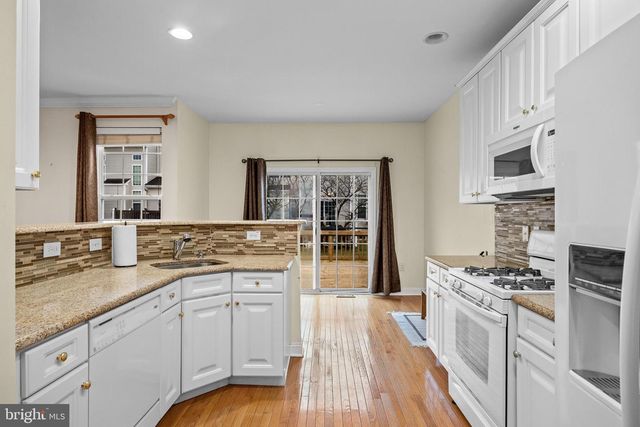 145 CHANCELLOR DR, Woodbury, NJ 08096