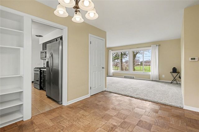 222 West Craig Hill Drive, Greece, NY 14626