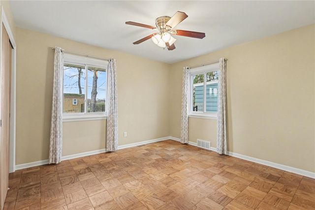 222 West Craig Hill Drive, Greece, NY 14626