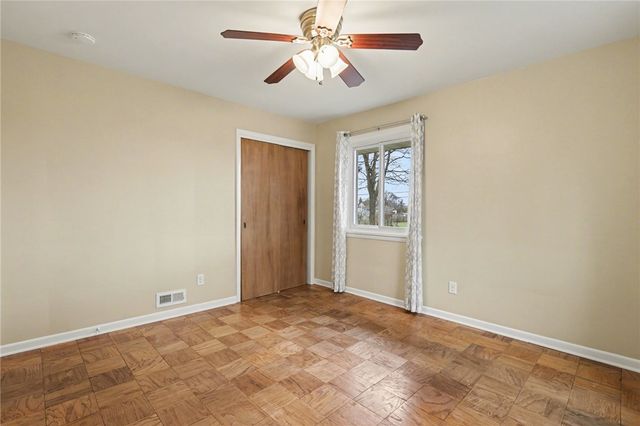 222 West Craig Hill Drive, Greece, NY 14626