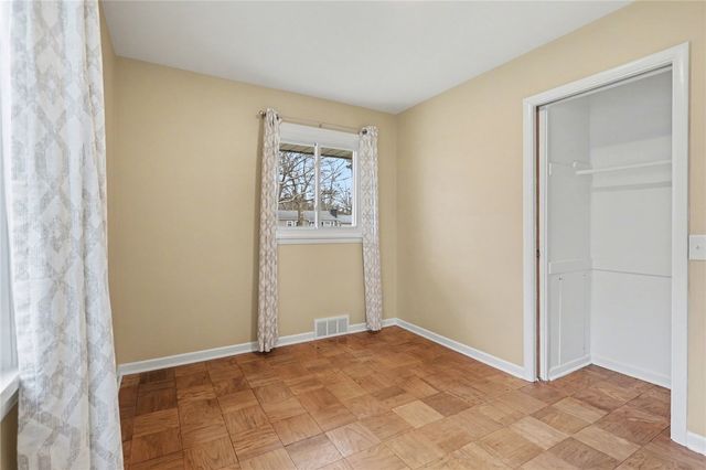 222 West Craig Hill Drive, Greece, NY 14626