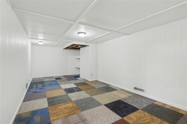 222 West Craig Hill Drive, Greece, NY 14626