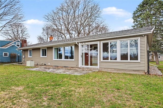 222 West Craig Hill Drive, Greece, NY 14626