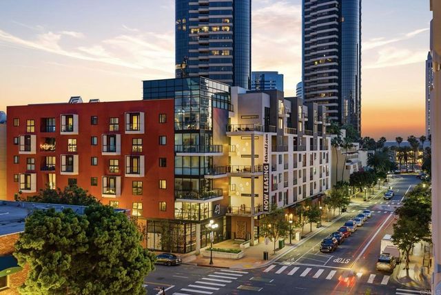 450 J St 5191, San Diego, CA 92101