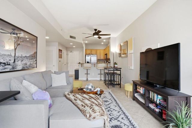 450 J St 5191, San Diego, CA 92101