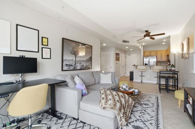 450 J St 5191, San Diego, CA 92101