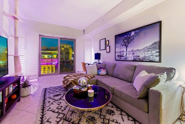 450 J St 5191, San Diego, CA 92101