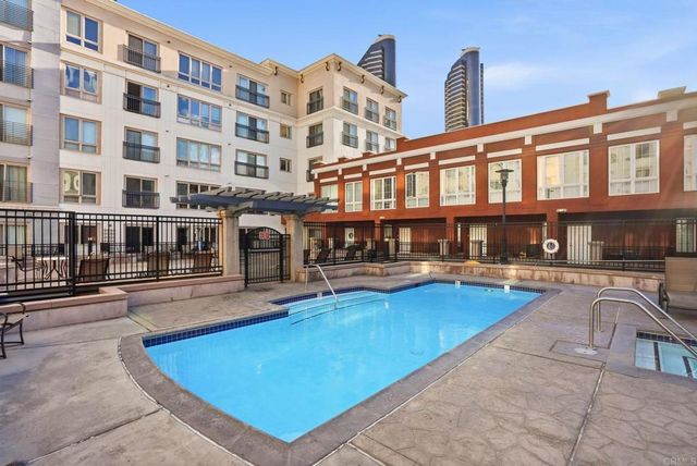 450 J St 5191, San Diego, CA 92101