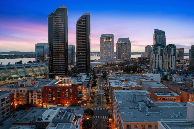 450 J St 5191, San Diego, CA 92101