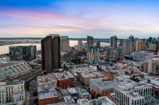 450 J St 5191, San Diego, CA 92101