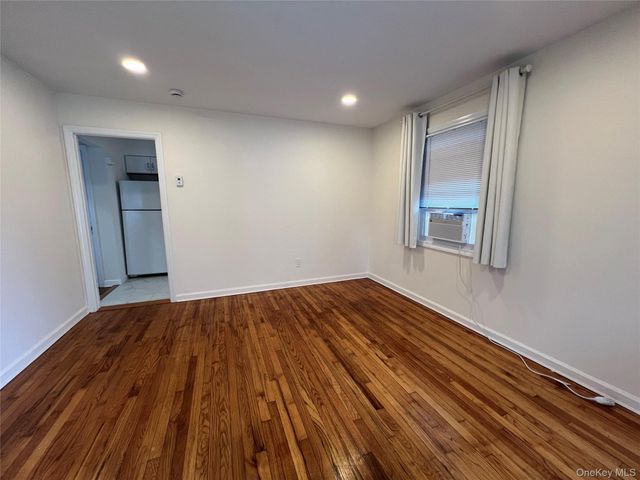 40 Firwood Road A, Port Washington, NY 11050